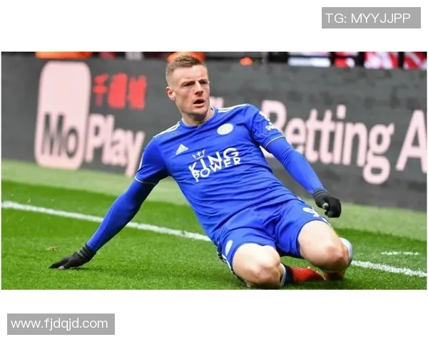 足球明星风采大揭秘精彩视频带你走进绿茵场的传奇人生